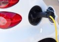 Тунисский чиновник заявил о намерении страны выпустить пять тысяч электромобилей к концу 2025 года