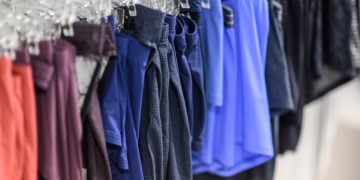 Мужчина случайно купил вещи в 800 раз дешевле: суд поддержал