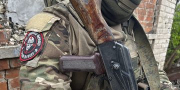 «Не вопрос»: командир ЧВК «Вагнер» Лотос в разговоре с бойцами ВС РФ пообещал помочь со снабжением и обучением