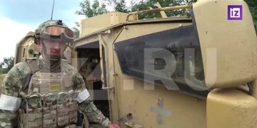 Российские военные получили трофейные британские БМП Mastiff и Husky