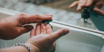 Время для лица. Как нужно правильно умываться?