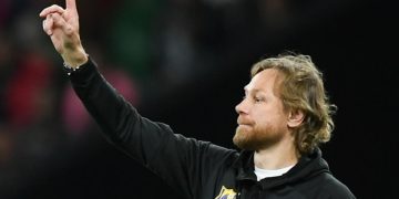 Клуб Карпина забил 1000-й гол и победил «Факел»