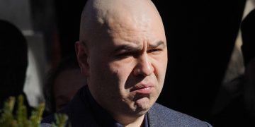 Суд отказался рассматривать иск «внебрачного сына» Жириновского об отцовстве