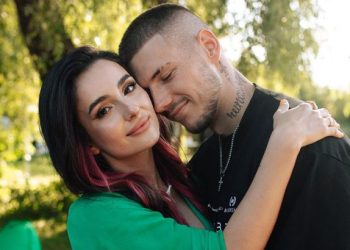 Анна Тринчер рассталась с Волошиным из-за его измены