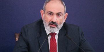 Российские политологи высказались о последних заявлениях Пашиняна