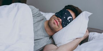 Скандинавский метод сна признали спасающим браки