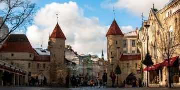 В Эстонии орудуют свои старики-разбойники: воруют не картины, а продукты