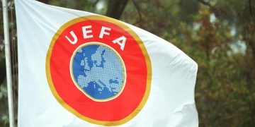«Водят за нос». Что говорят об условиях УЕФА по возвращению россиян