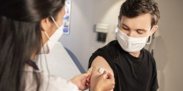 Врач объяснила, какие вакцины от гриппа самые эффективные (список)