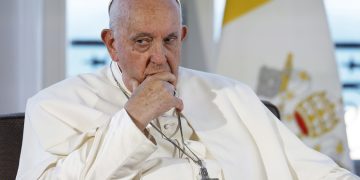 Папа Римский Франциск удивил кардиналов своими словами о благословении секс-меньшинств