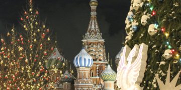 Новогодние корпоративы возвращаются, но экономить придется буквально на всем