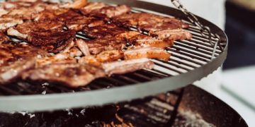 Объяснена связь между любовью к жирному и раком печени