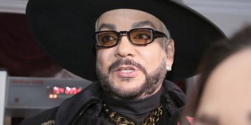 Дело Киркорова, покалечившего во время концерта охранника, передадут в суд после полицейской проверки