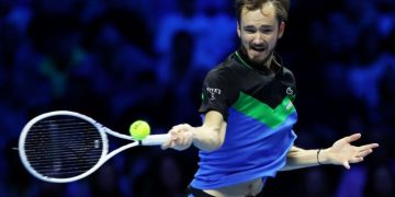 Команда Медведева и Рублева вышла в финал выставочного турнира в Абу-Даби