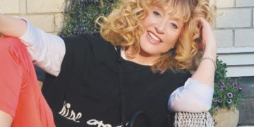 Портниха Пугачевой назвала главную причину отъезда Аллы из России