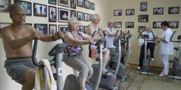 Названо воздействие длительного COVID-19 на физические упражнения