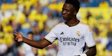 «Реал» благодаря волевой победе поднялся на первое место в Ла Лиге