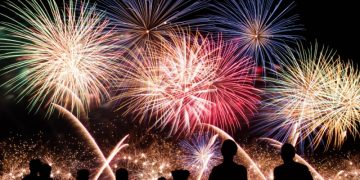 Травматолог объяснил, как россияне получают ожоги из-за фейерверков