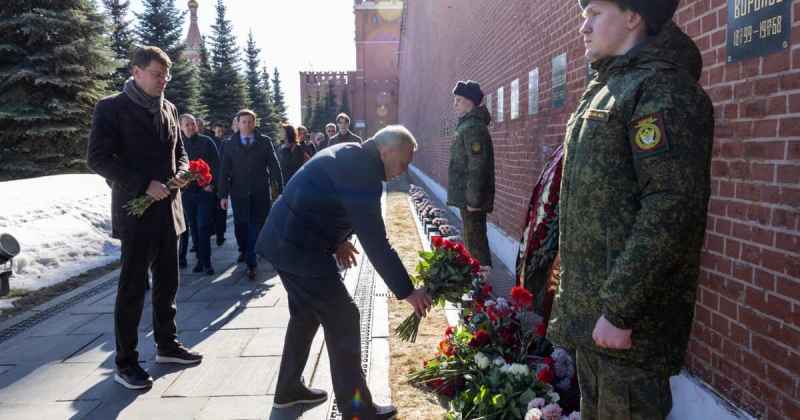 Глава Роскосмоса почтил память Гагарина в годовщину его гибели