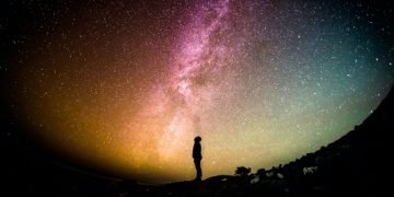 Как наладить сон при тревожности и стрессе? Объясняет врач