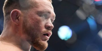 Петр Ян провел победный бой против Сун Ядуна с травмой ноги