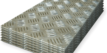 Безопасность и стиль: удивительные возможности алюминиевых рифленых листов