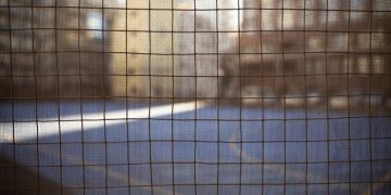 Заградительные защитные сети: надежная защита и разнообразные области применения