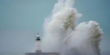 Катастрофический прогноз погоды: американские эксперты предрекли невиданный сезон ураганов