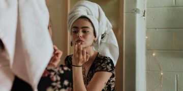 Косметолог Трифонова рассказала, как сохранить здоровье и молодость кожи