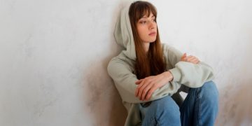 Psychology Today: 4 признака того, что у вас есть непроработанная психологическая травма