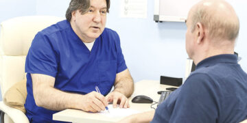 Аденома прикинулась камнем: уролог рассказал, почему легко спутать симптомы двух заболеваний