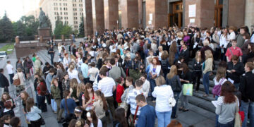 Оживились мошенники, предлагающие решения ЕГЭ и «бюджет» для поступления