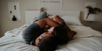 Опасная любовь: 12 секс-поз, которые вас покалечат