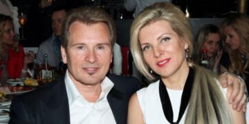 Жена Малинина объяснила, как ей удается в 62 года выглядеть на 45 без пластических операций