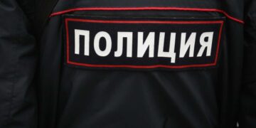 Женщина «похитила» 11-летнего мальчика, кидавшего камни в окна жилого дома