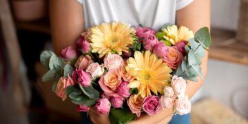 Магия цветов в Астане: почему доставка стала удобнее и выгоднее, чем покупка в магазине