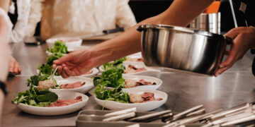 Кулинарная студия в СПб: Мастер-классы как ключ к вкусным блюдам