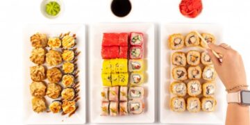 Суши и роллы с доставкой: вкус, удобство и выбор