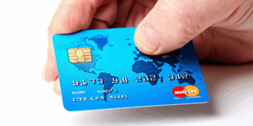 Оформление займа на карту онлайн: пошаговое руководство и полезные советы